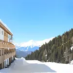 Jochelius - Bike In & Bike Out - Mountain Hideaway Otel