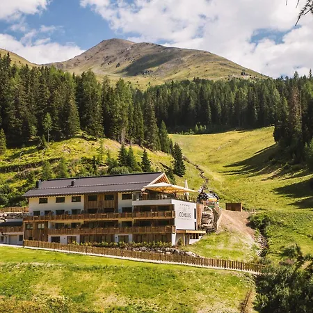 Bergresort Jochelius Ski-in&ski-out 3*