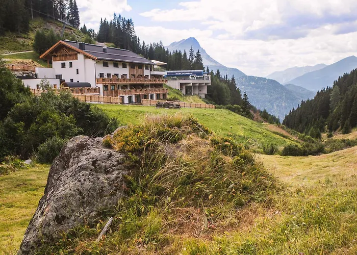 Bergresort Jochelius Ski-in & Ski-out 3* Nauders